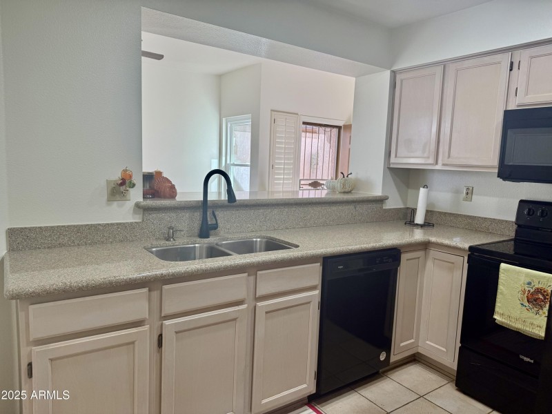 Kitchen/Applicance updated 2022