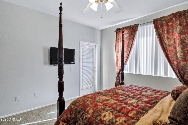 16013 S Desert Foothills Pkwy apt 2117-2