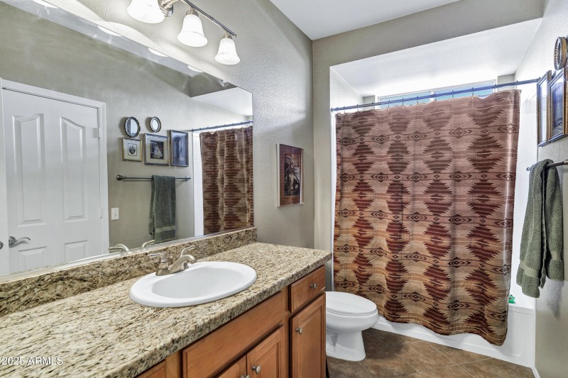 16013 S Desert Foothills Pkwy apt 2117-2