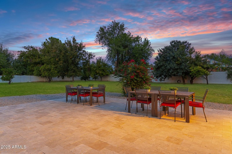 Al Fresco in the Evening