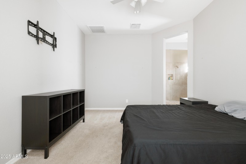 Primary_Bedroom_Photo_2