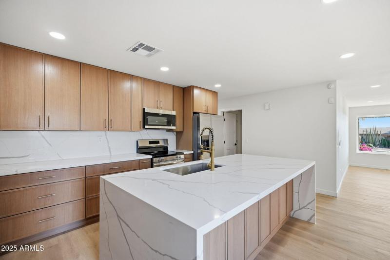 9-web-or-mls-009_ListerPros