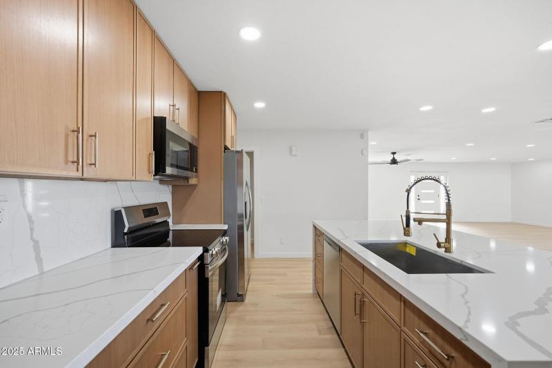 11-web-or-mls-011_ListerPros