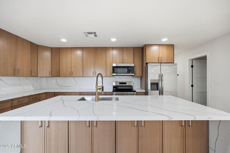 13-web-or-mls-013_ListerPros