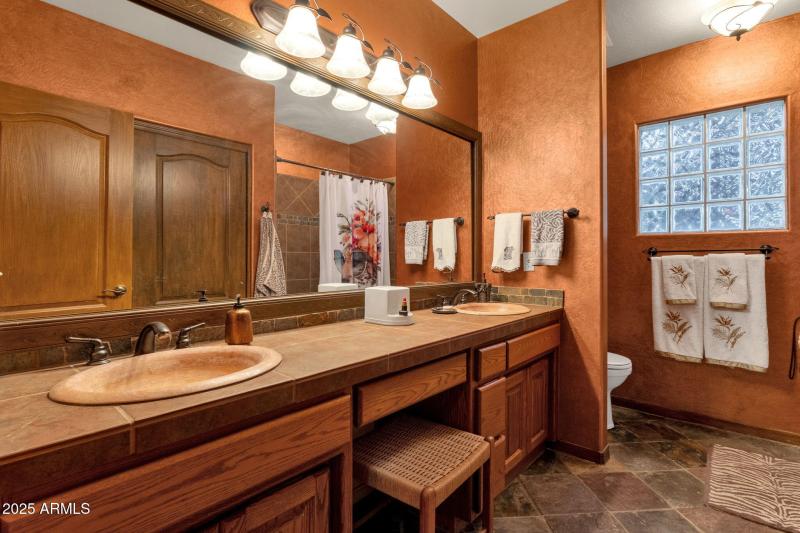 38-web-or-mls-1911-e-bruce-ave