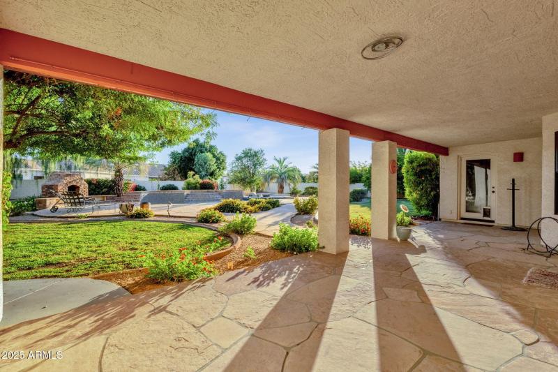 80-web-or-mls-1911-e-bruce-ave