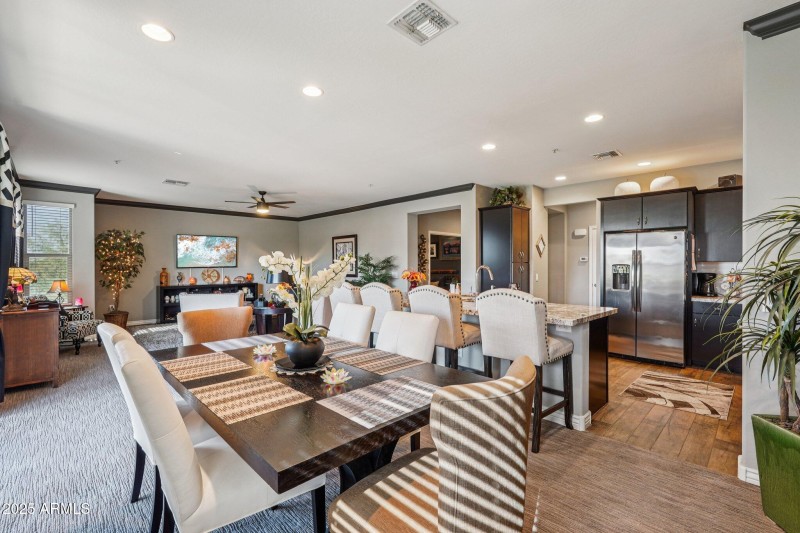 Dining Area | Kitchen