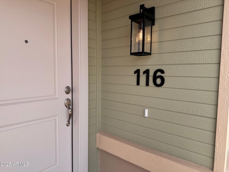 52EB95F5-F10A-4CC7-A20B-5005CC929293