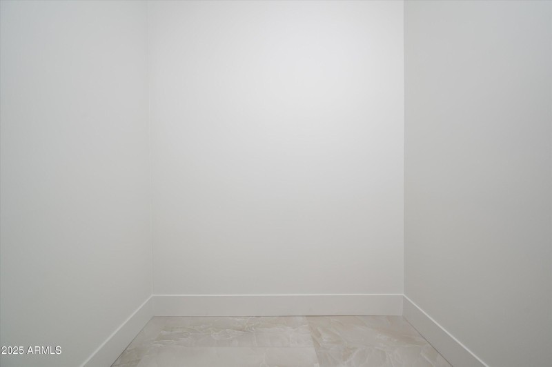 28-12816ETurquoiseAve-28