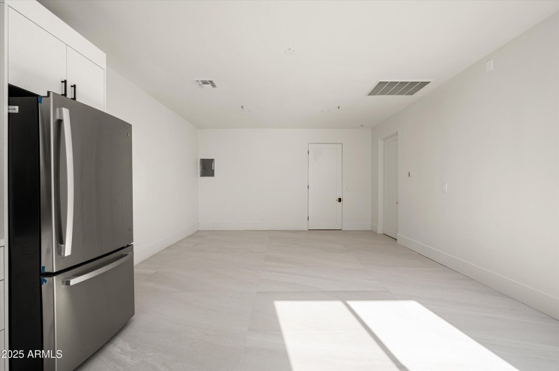 31-12816ETurquoiseAve-31