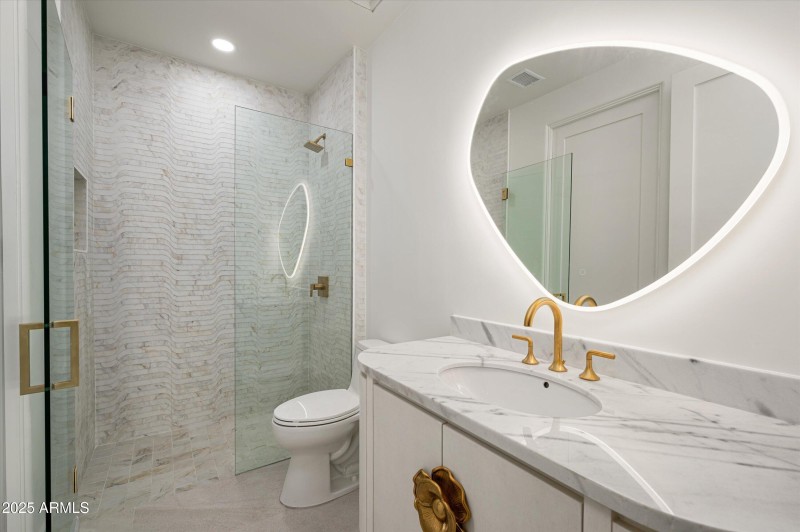 41-12816ETurquoiseAve-41