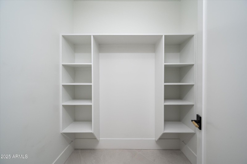 42-12816ETurquoiseAve-42