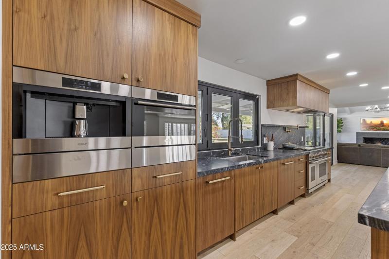 Wolf Built-In Systems