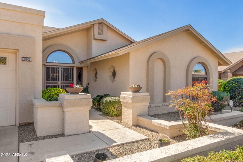 9809 Wescott Front 2