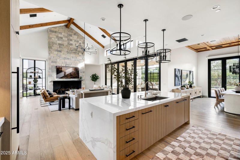 019-5715 E Monterosa St Phoenix_19