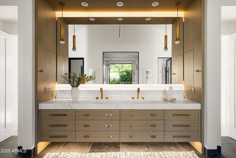 044-5715 E Monterosa St Phoenix_44