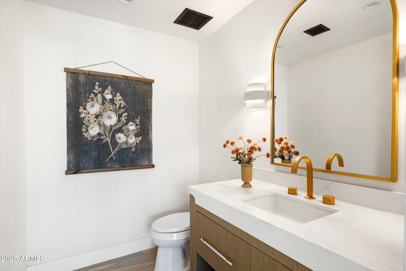 069-5715 E Monterosa St Phoenix_69