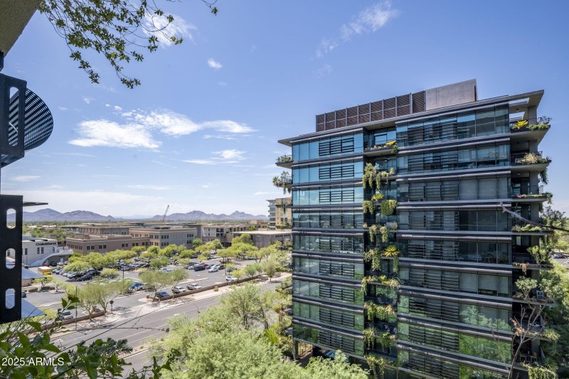 046_Kierland Commons