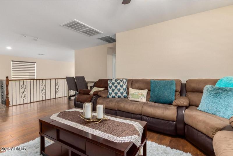 Screenshot 2025-11-17 095128