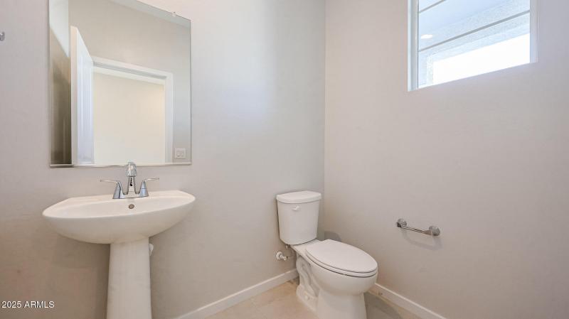 06_2-story-home-for-sale-surprise-AZ_Rea