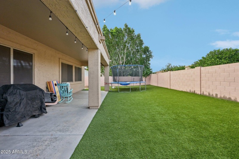 41-web-or-mls-E Decatur St-S1611-041