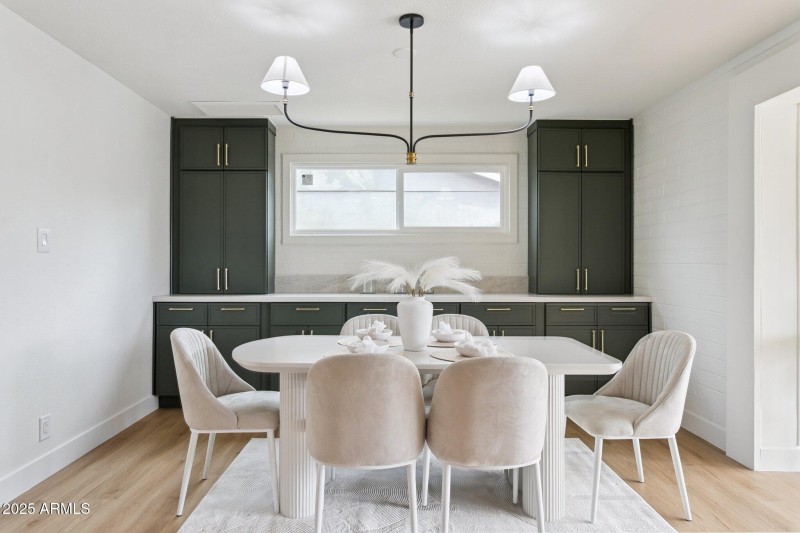 16-web-or-mls-7827-e-moreland-st