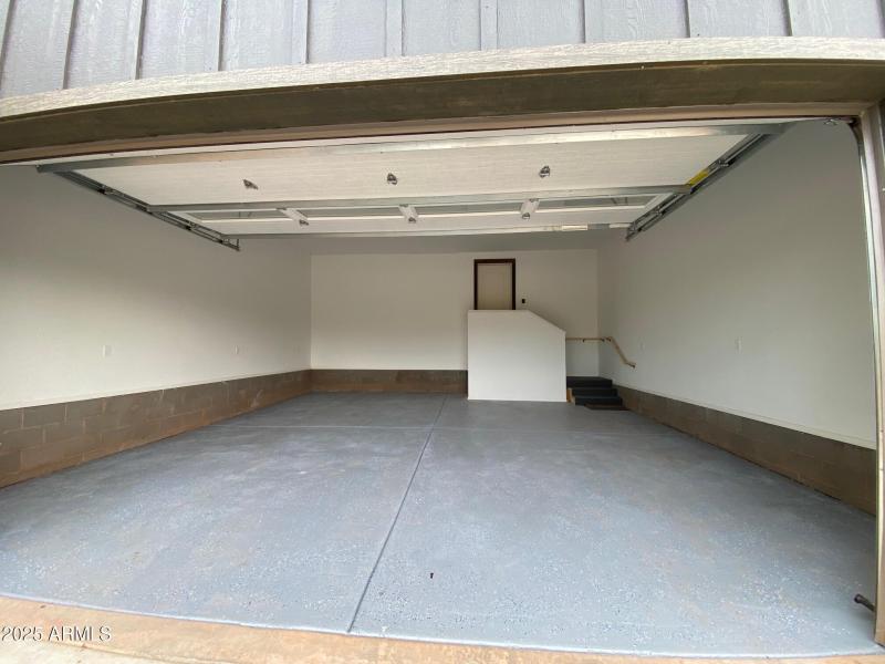 957 Cheney Ranch Loop garage