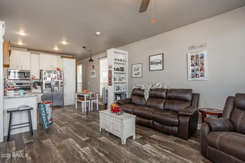 1-web-or-mls-1023-thorton-rd