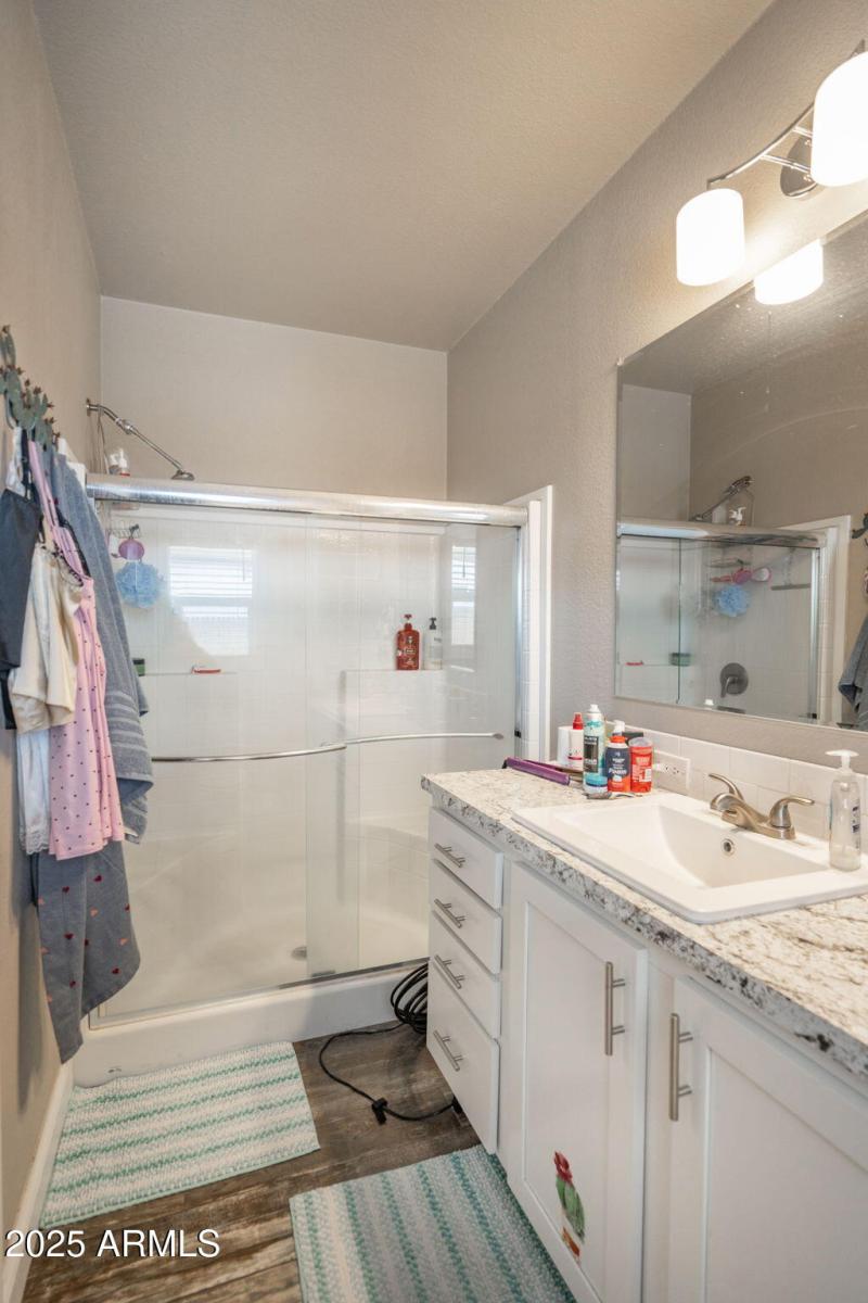 14-web-or-mls-1023-thorton-rd