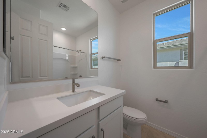 PHX_Empire_Lot 9068_Copper_23017_bath2