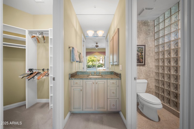 Private Guest Bathroom