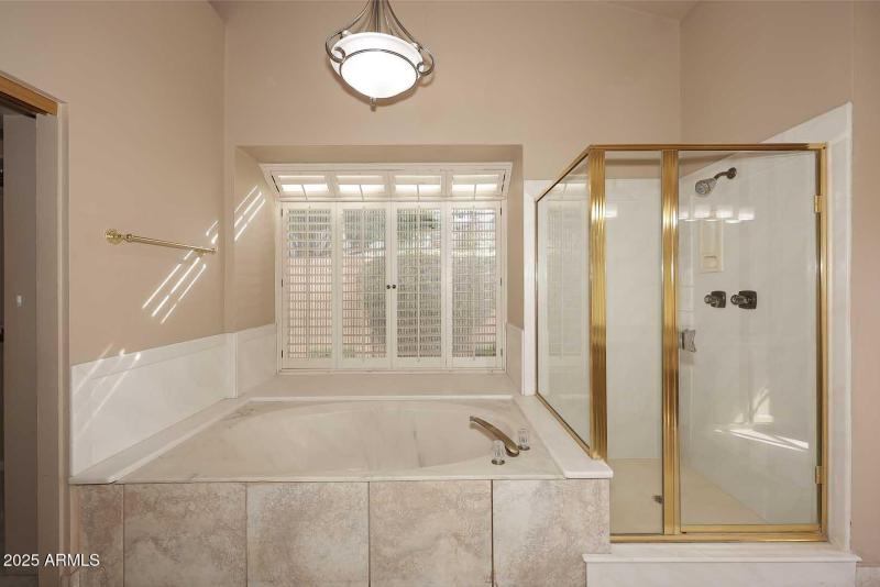 Separate Shower & Tub