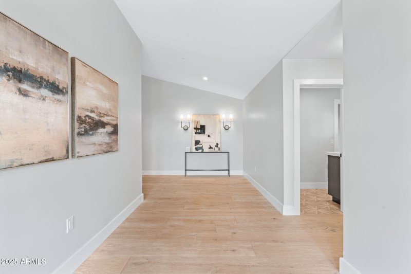 3-web-or-mls-3842-e-san-miguel-ave