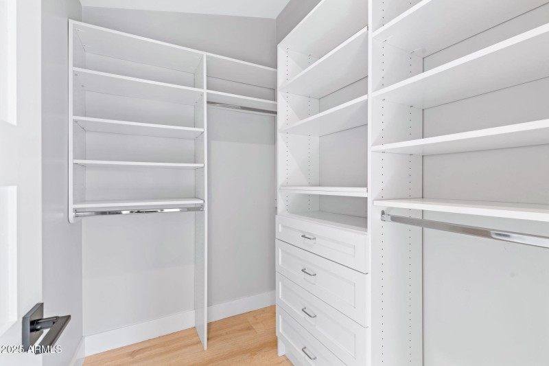 29-web-or-mls-3842-e-san-miguel-ave