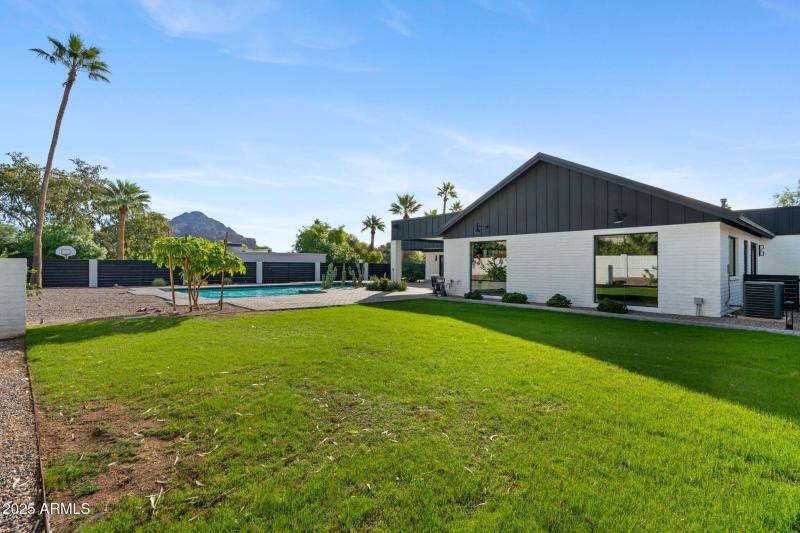 48-web-or-mls-3842-e-san-miguel-ave