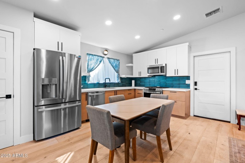 27-web-or-mls-3842-e-san-miguel-ave