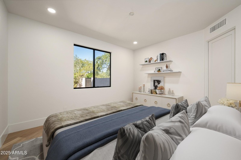 8 - Guest Room Downstairs 1 2