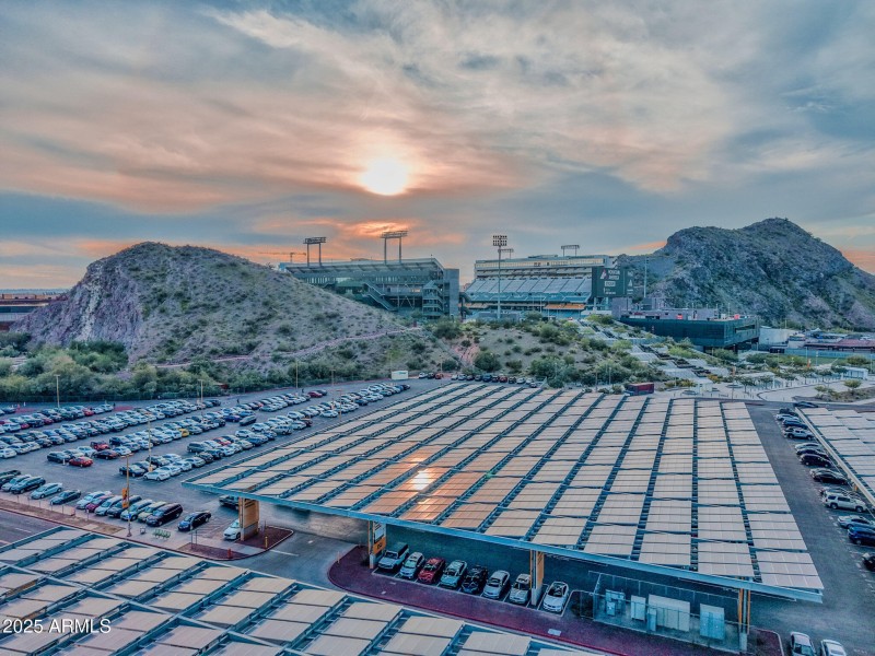 The Level Condo #1065