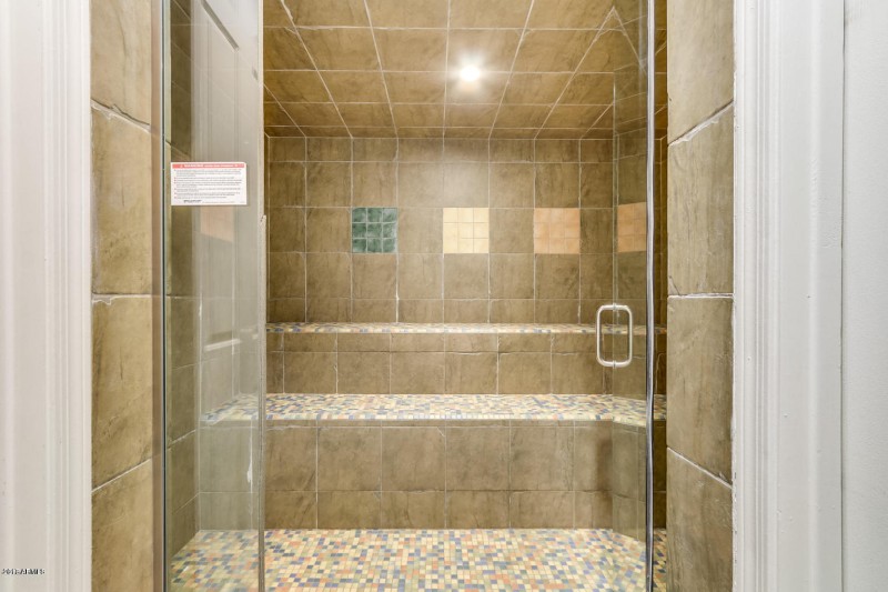 COMMUNITY STEAM ROOM