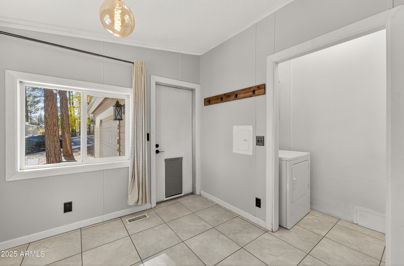 2184-w-reading-ct-flagstaff-az-usa-011