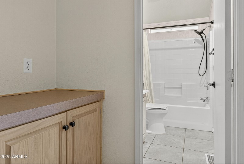 2184-w-reading-ct-flagstaff-az-usa-020