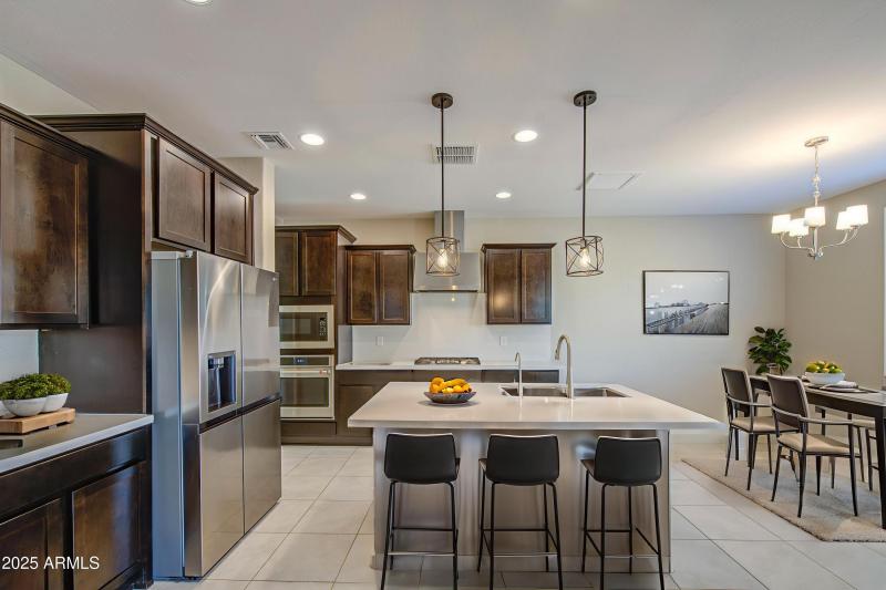 Kitchen-4 - Kitchen - Modern - 1