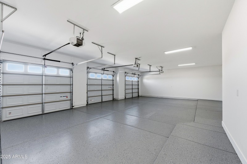 10039 N Burris Rd-104