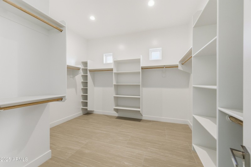 10039 N Burris Rd-115