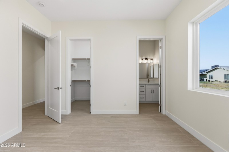 10039 N Burris Rd-131