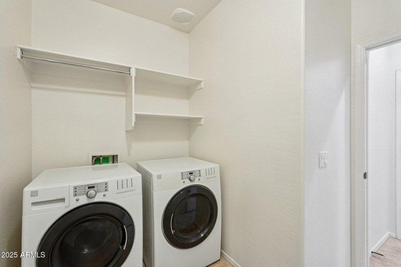 20-web-or-mls-W Rosewood Ln-S1811-018