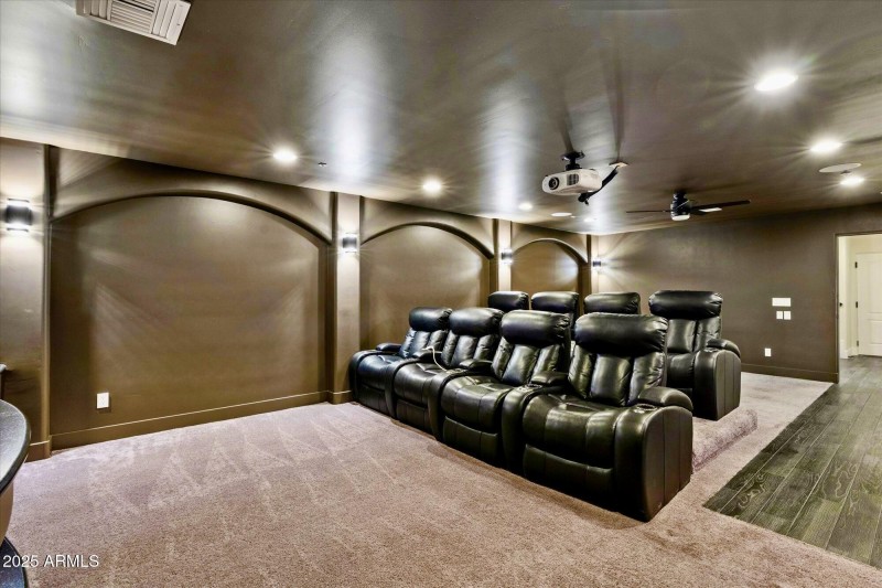 81E9294A-83E8-4CC8-85FF-2A8C270A6916_1_2