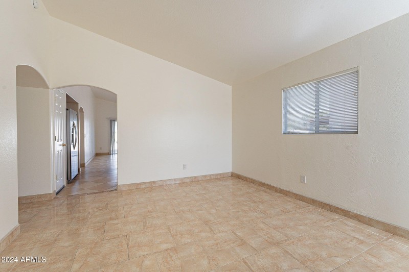 8-web-or-mls-Roosevelt-8