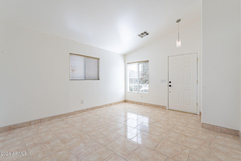 11-web-or-mls-Roosevelt-11