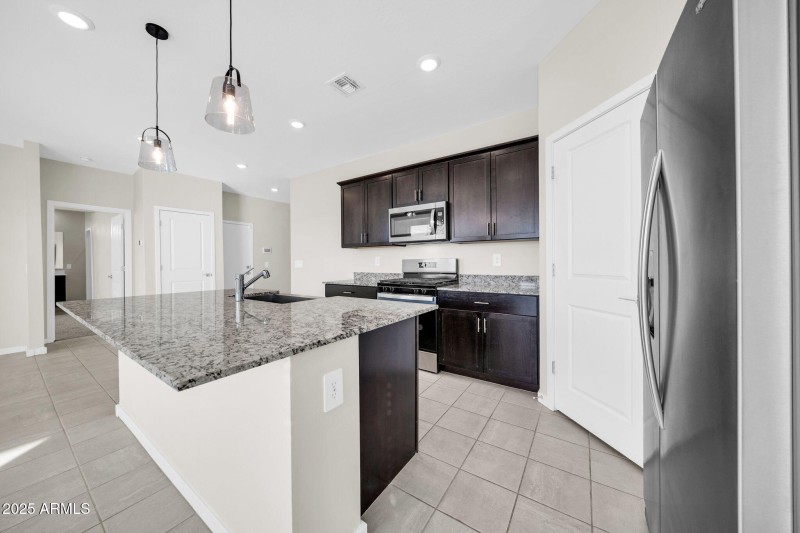 17557 W Madison St-12